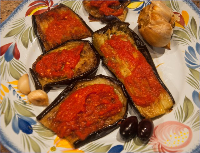 eggplant & tomato sauce