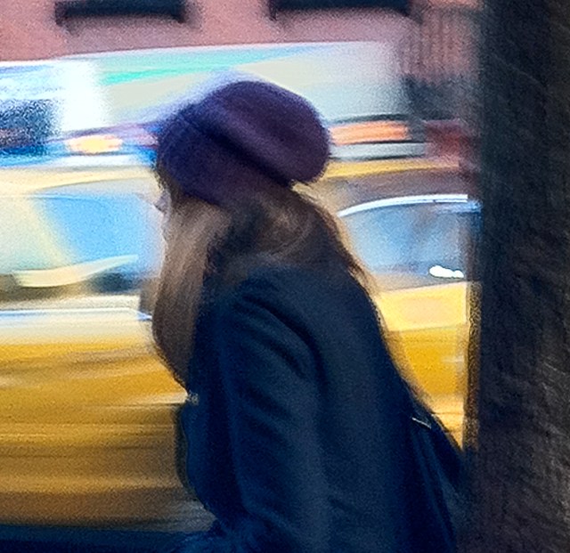 smart phone bench crop