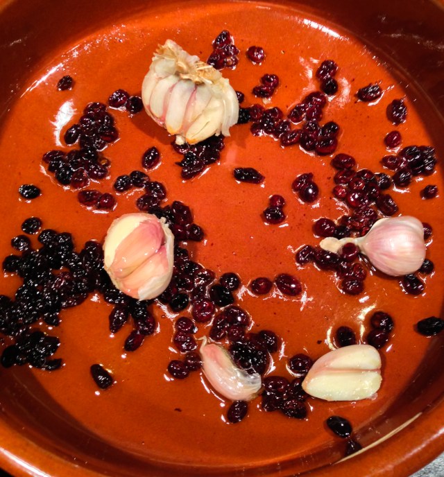 sauté garlic and currants