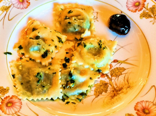 five ravioli and cippoline-oil paint