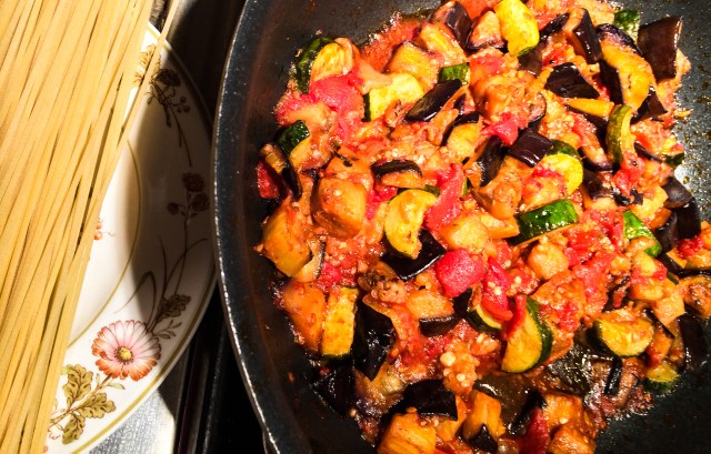 spaghetti and eggplant-zucchini sauce