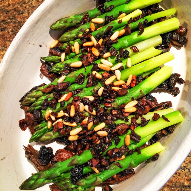 asparagus mushrooms and pine nuts-19