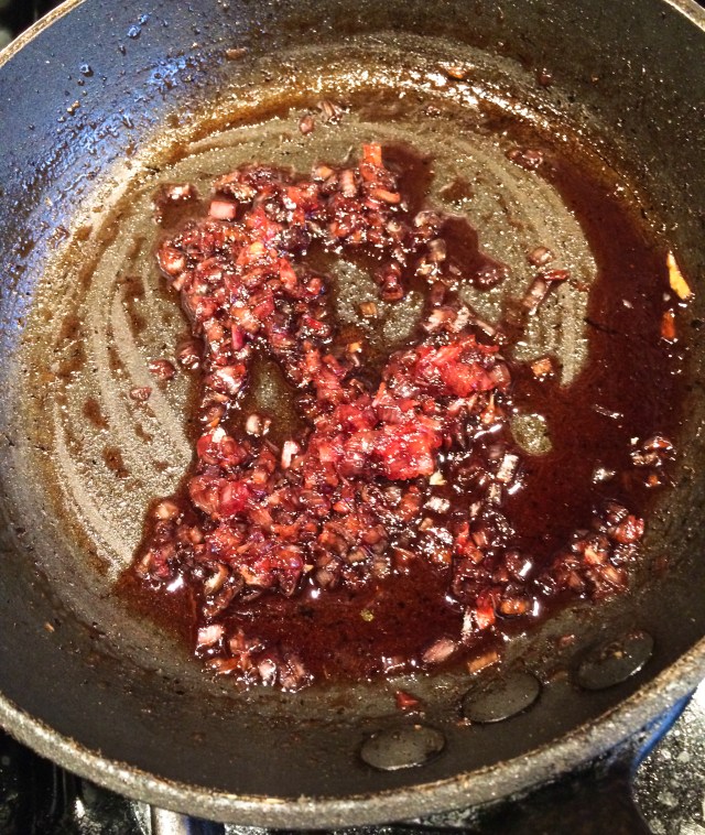 vinegar shallot reduction-09