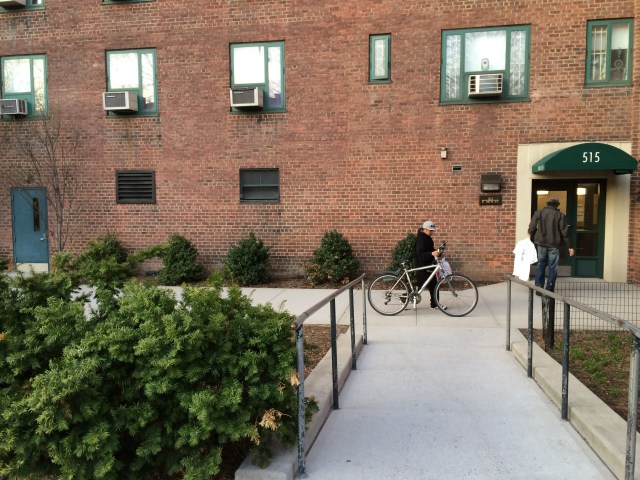 515 bicycle entrance