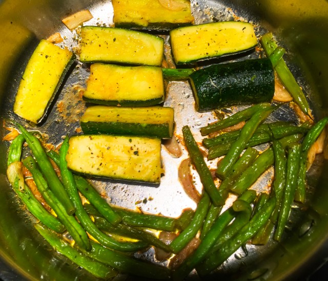 braised zucchini and green beans with oregano