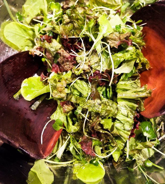 salad-with-microgreens