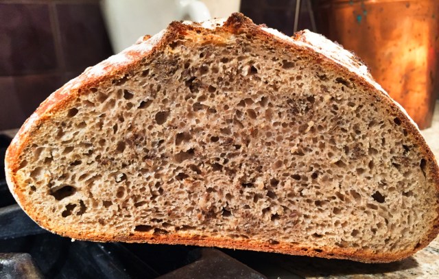 inside-seeded-rye-levain